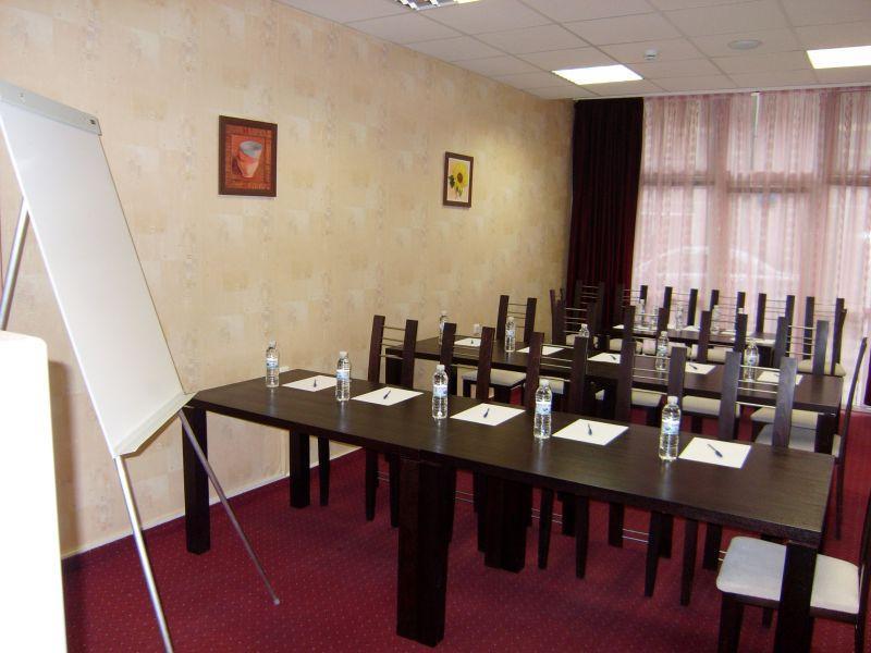 Aris Hotel София Экстерьер фото