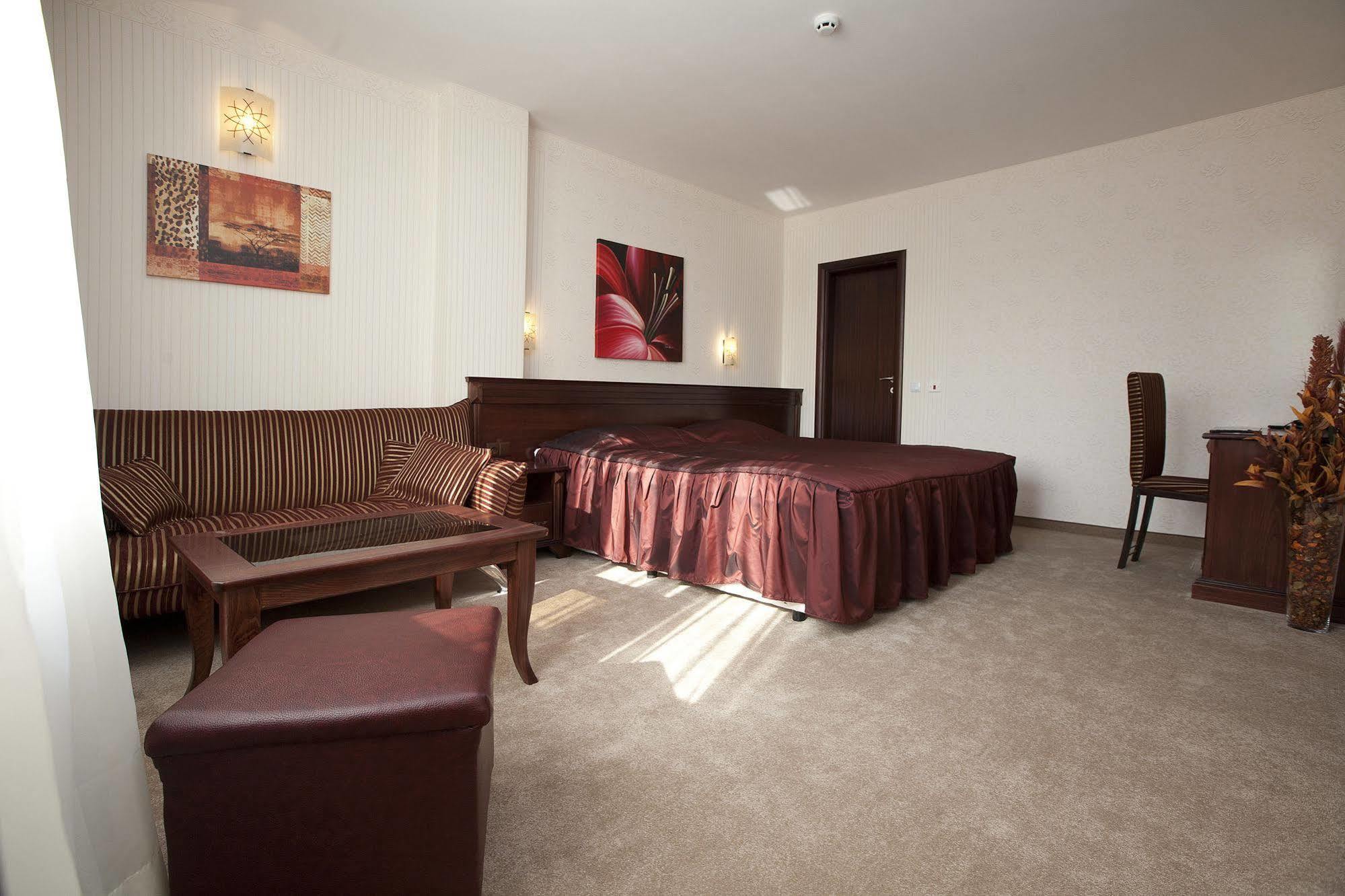 Aris Hotel София Экстерьер фото