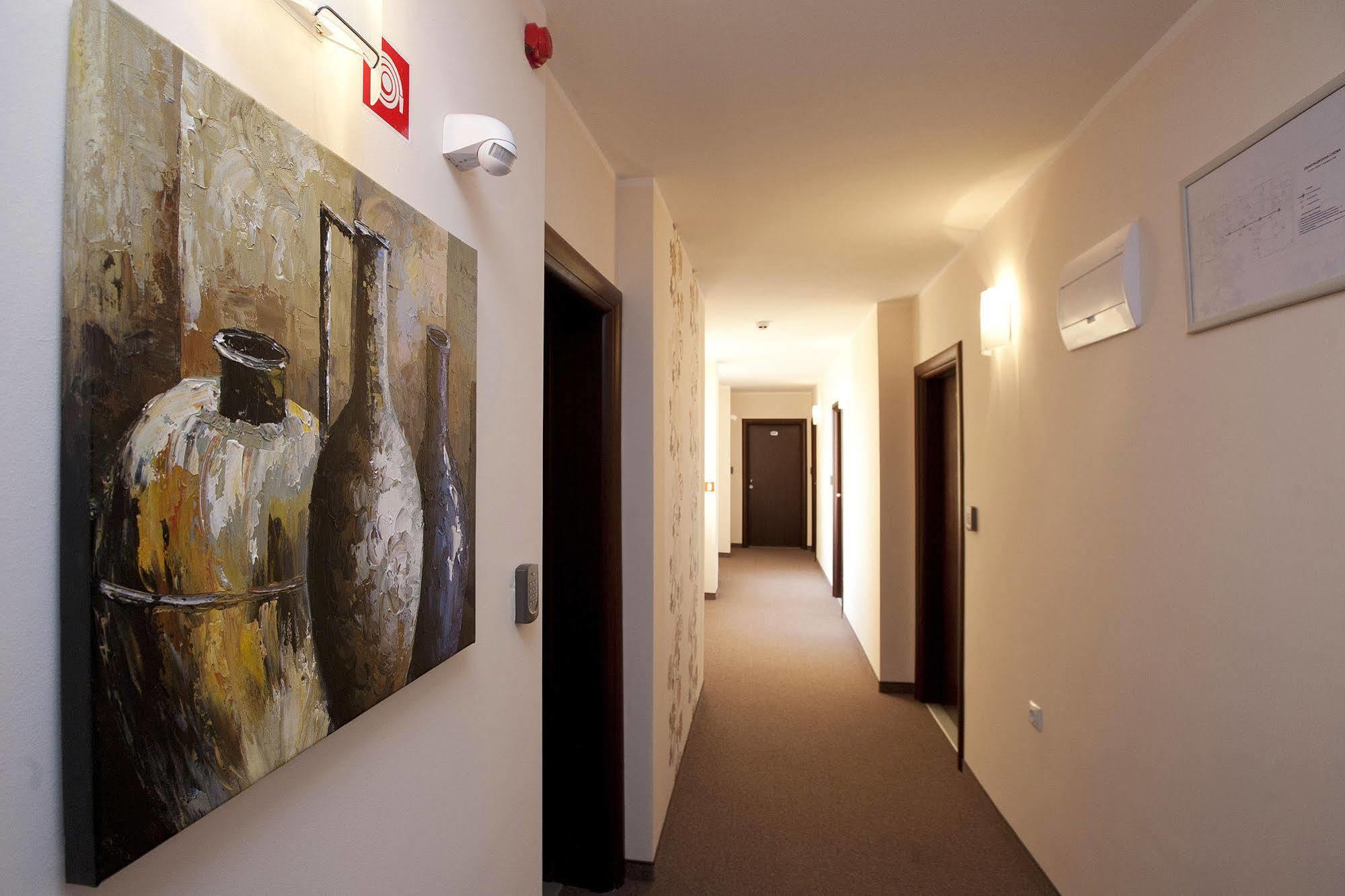 Aris Hotel София Экстерьер фото